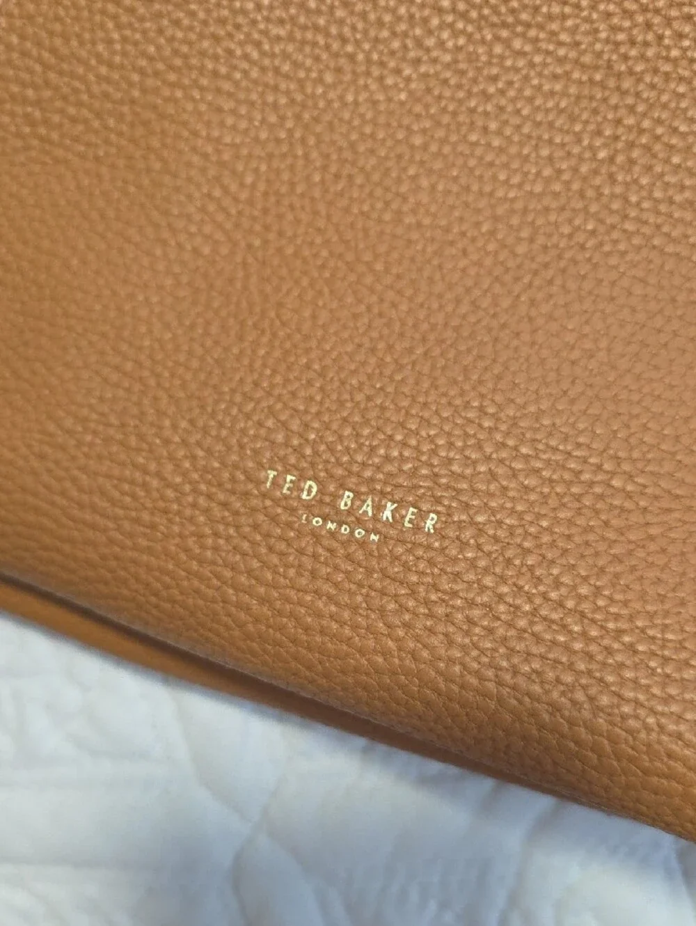 Leather Tote Bag in Cognac Brown - Unbranded